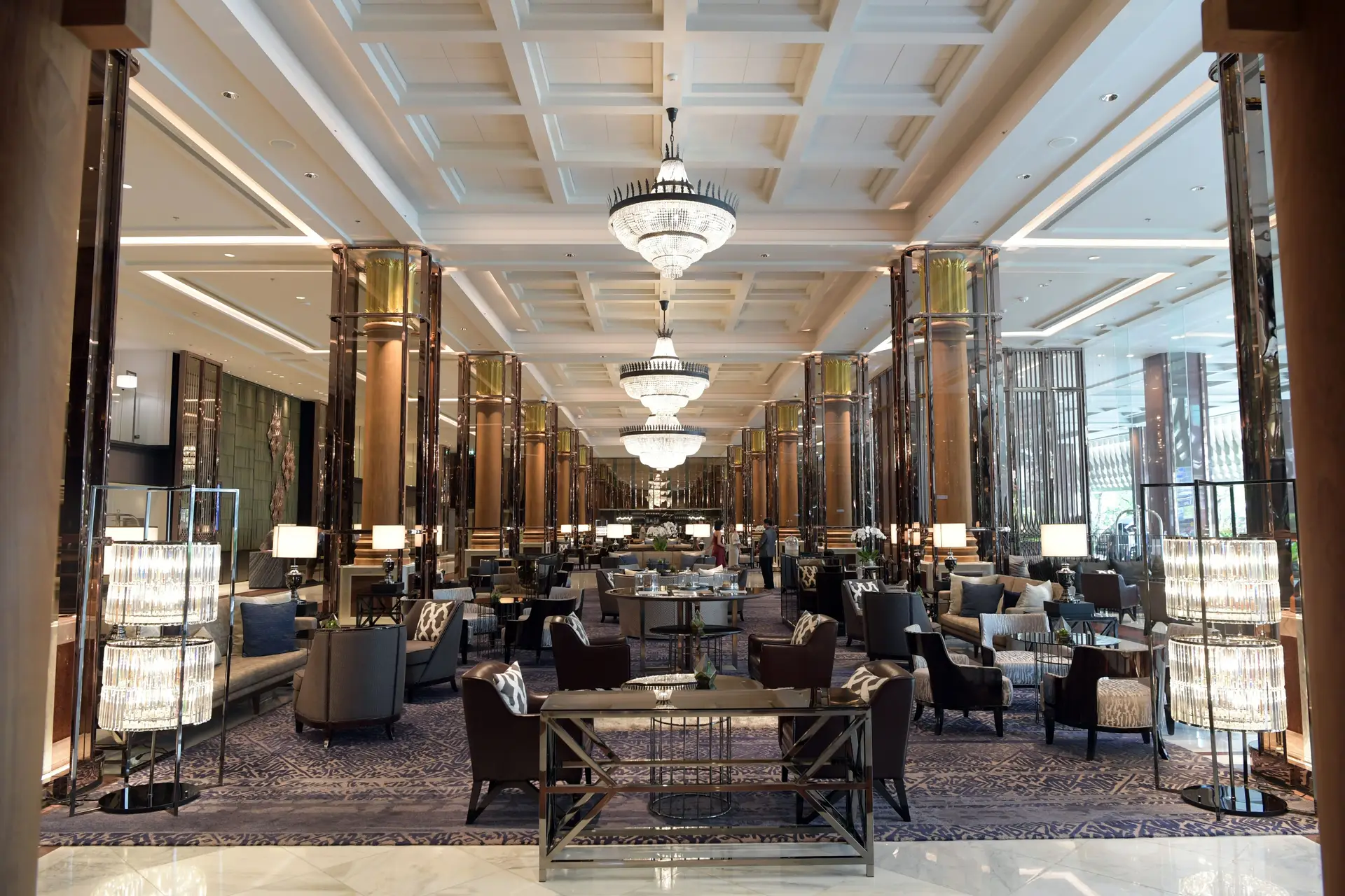AlvessianprestigeStay Grand Lobby